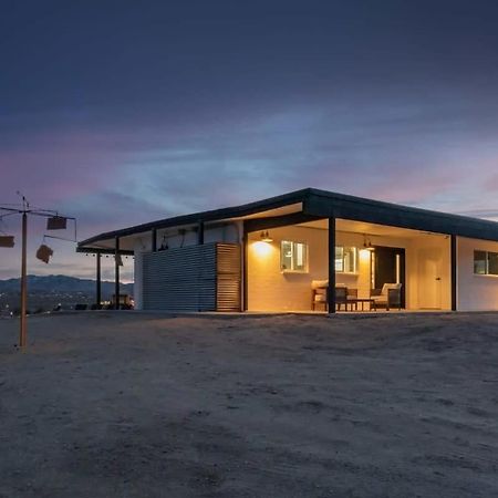 Kinetic House-Joshua Trees Sculptures Cowboy Pool Villa Yucca Valley Exterior photo