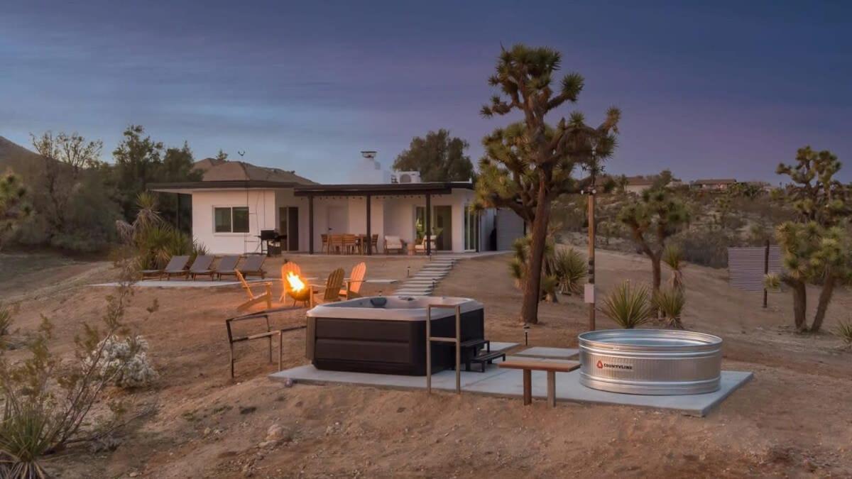 Kinetic House-Joshua Trees Sculptures Cowboy Pool Villa Yucca Valley Exterior photo